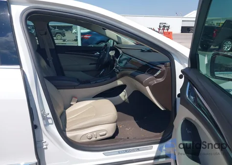 2017 Buick Lacrosse Essence из США, поврежденный, VIN 1G4ZP5SS2HU175719